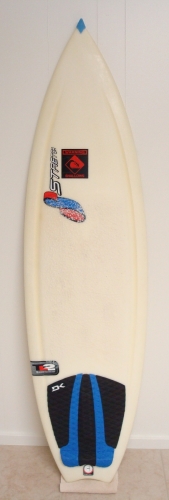 58 - 18.6 - 2.25NoseguardFuturesDeckpadRetail:  $ 760Buy Now:  $480 oboBoard seriously in BRAND NEW condition.  NO DINGS...NO PRESSURES...NOTHING!  Stickers on deck and bottom can be easily removed.Serious Inquiries Only285-3100 Location: Honoluluits NOT ok to contact this poster with services or other commercial interests		