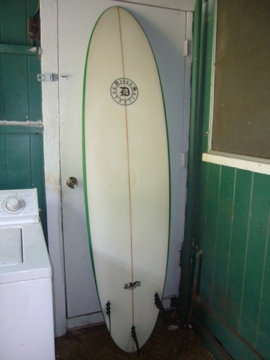 7'0" surfboard in near mint condition image 2
