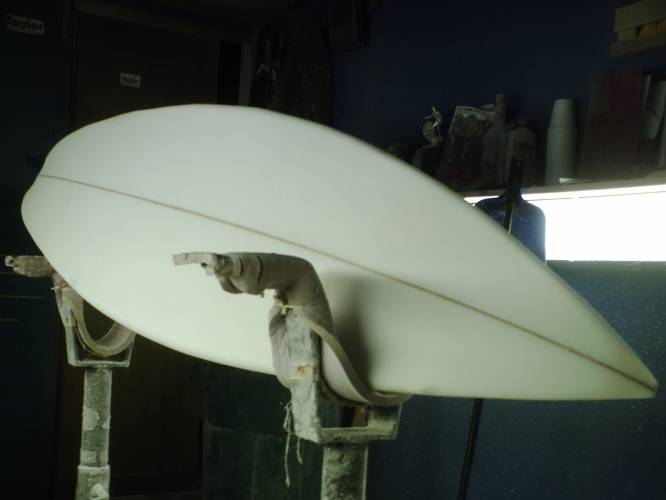 CUSTOM HAND SHAPES / TAYLOR SURFING EFFECTS OAHU image 3
